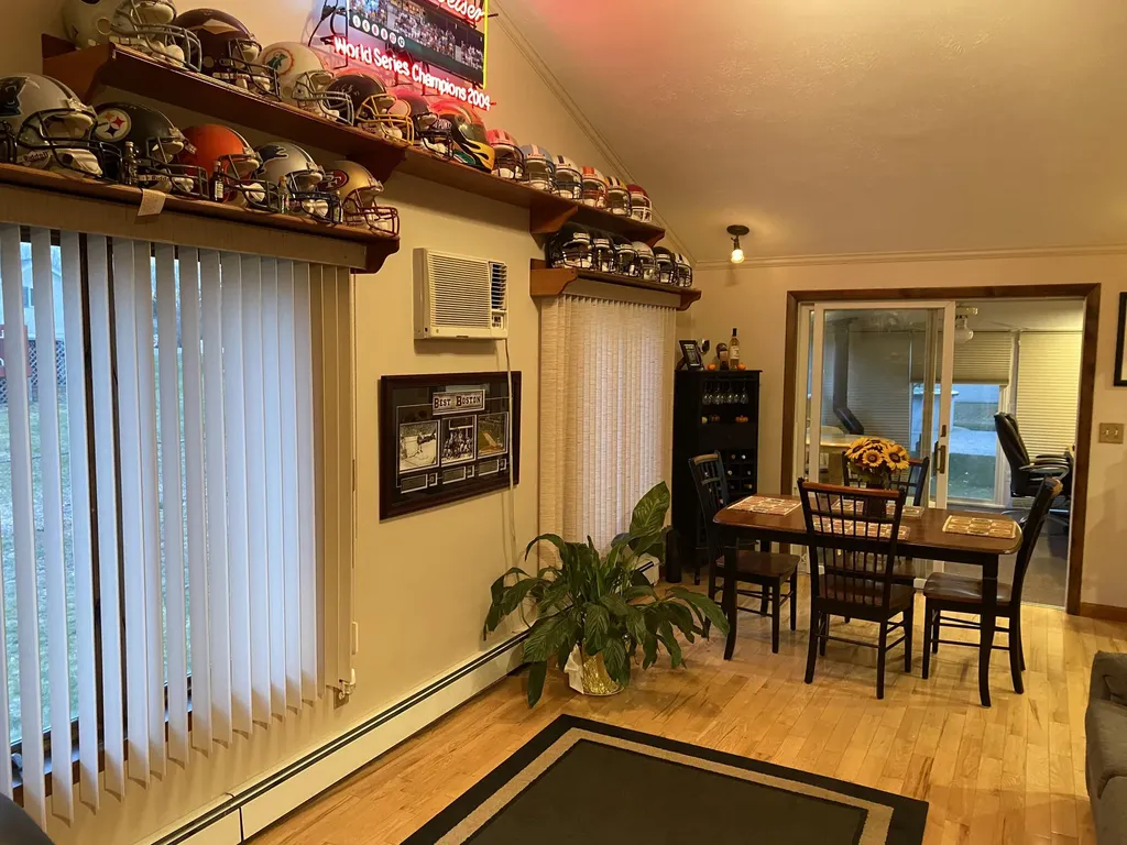 17 Swale Lane Lewiston ME 04240