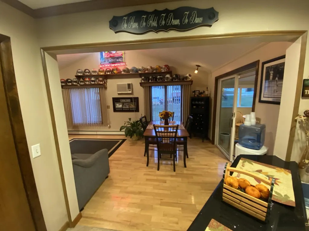 17 Swale Lane Lewiston ME 04240