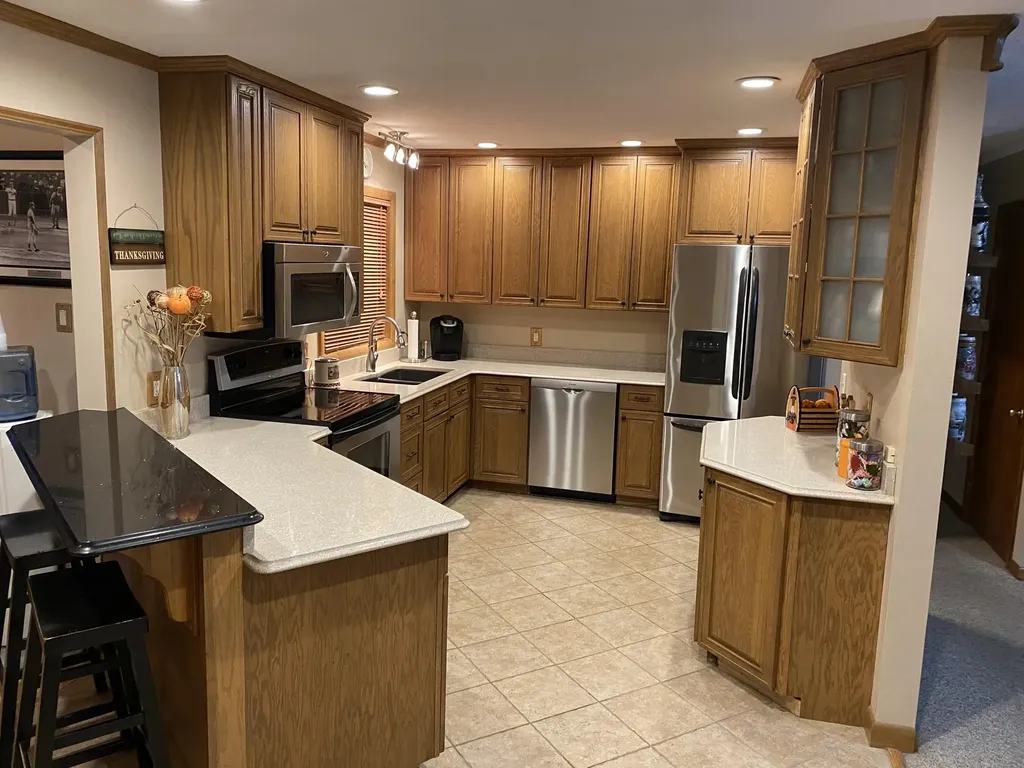 17 Swale Lane Lewiston ME 04240