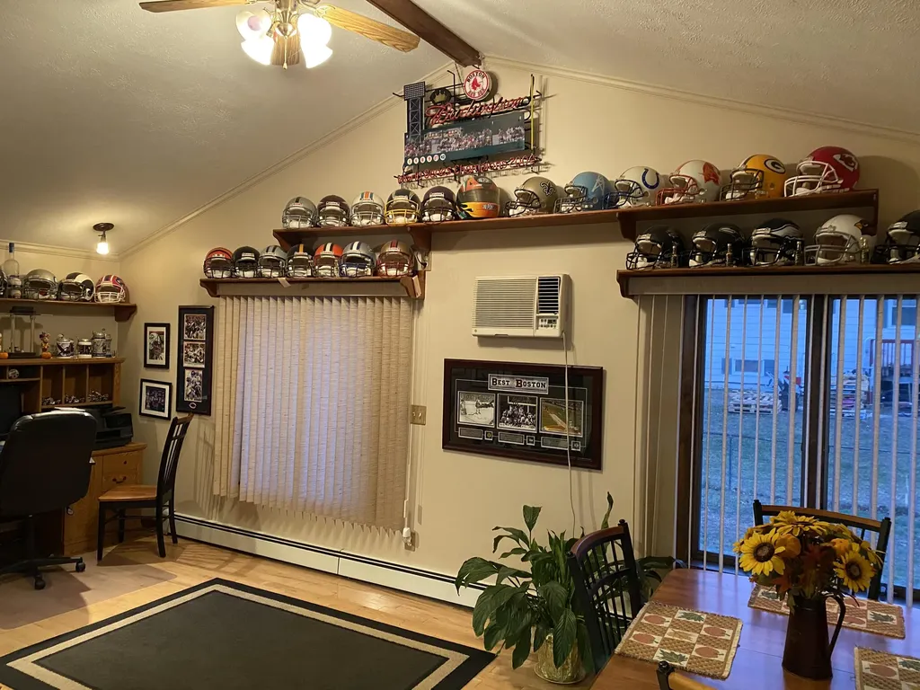 17 Swale Lane Lewiston ME 04240