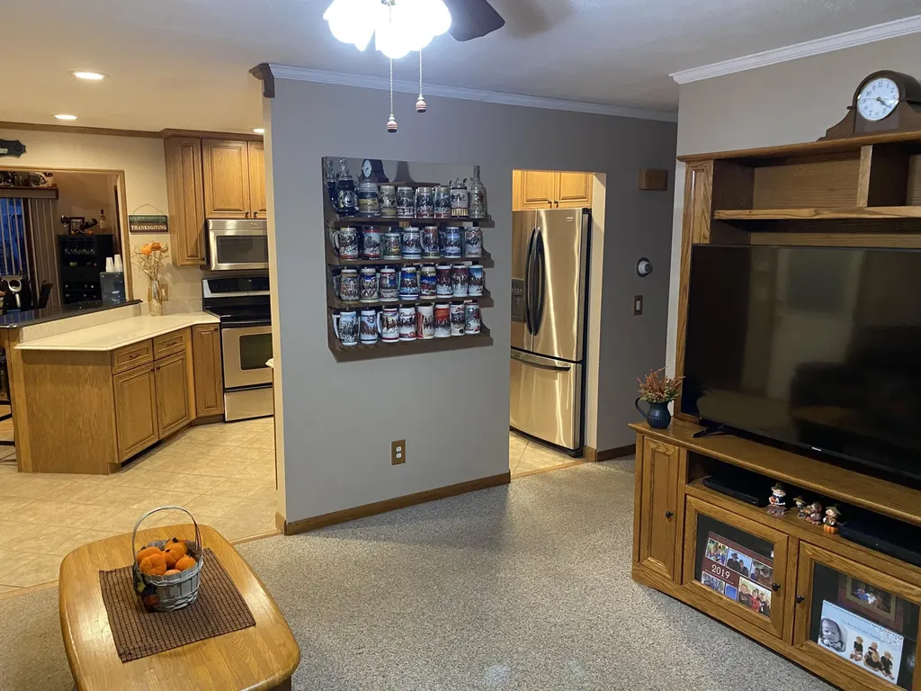 17 Swale Lane Lewiston ME 04240