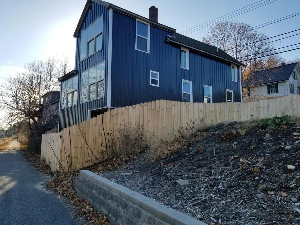 277 Maine Avenue Farmingdale ME 04344