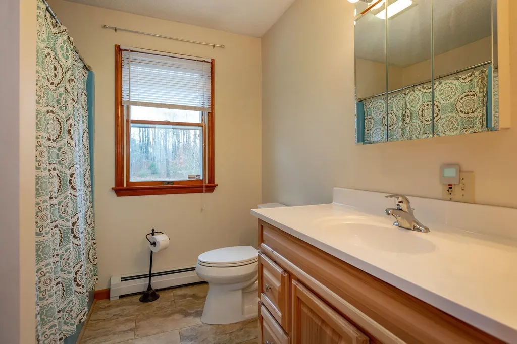 113 Marston Road Richmond ME 04357