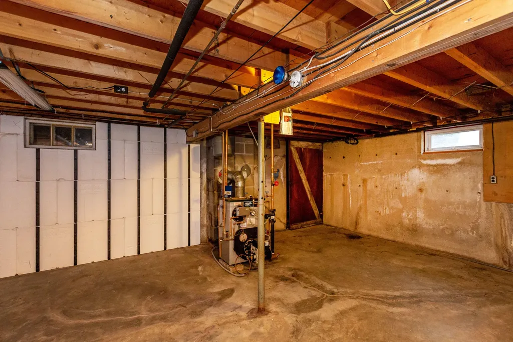 113 Marston Road Richmond ME 04357