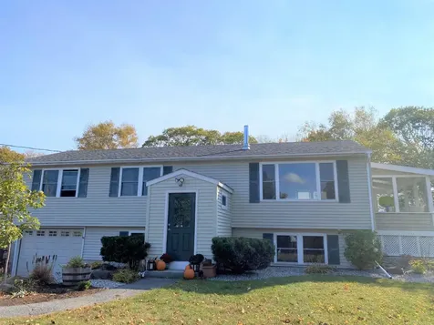 21 Mountain View Drive Rockland ME 04841