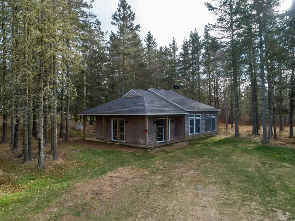 6 Vanasse Road Eastport ME 04631