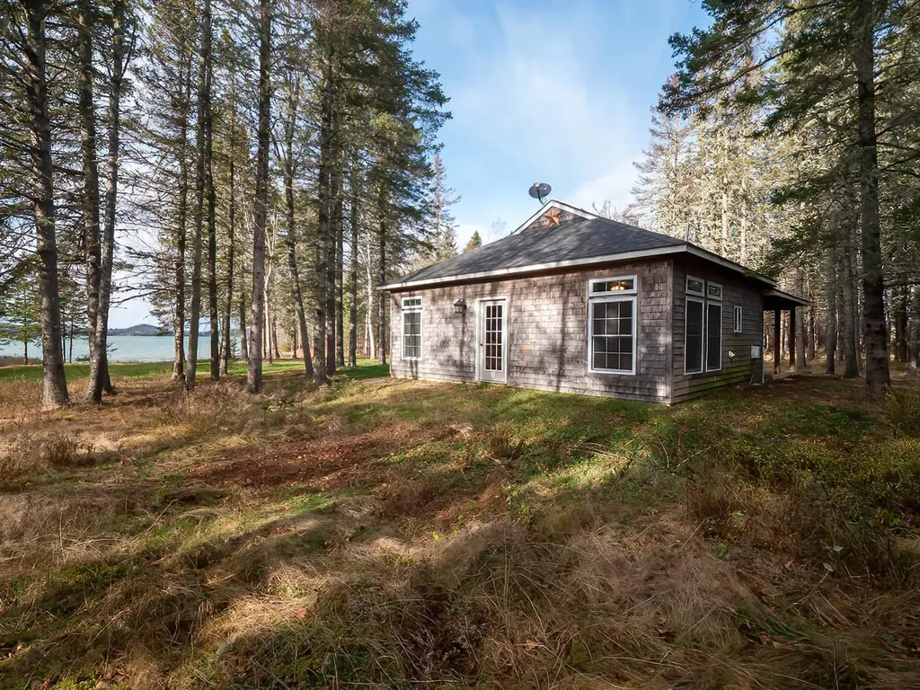 6 Vanasse Road Eastport ME 04631