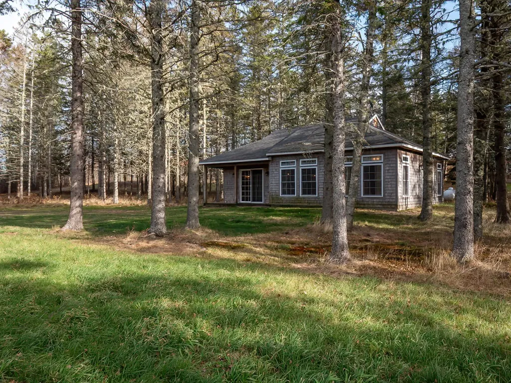 6 Vanasse Road Eastport ME 04631