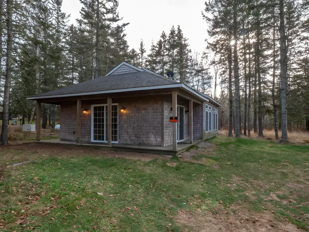 6 Vanasse Road Eastport ME 04631