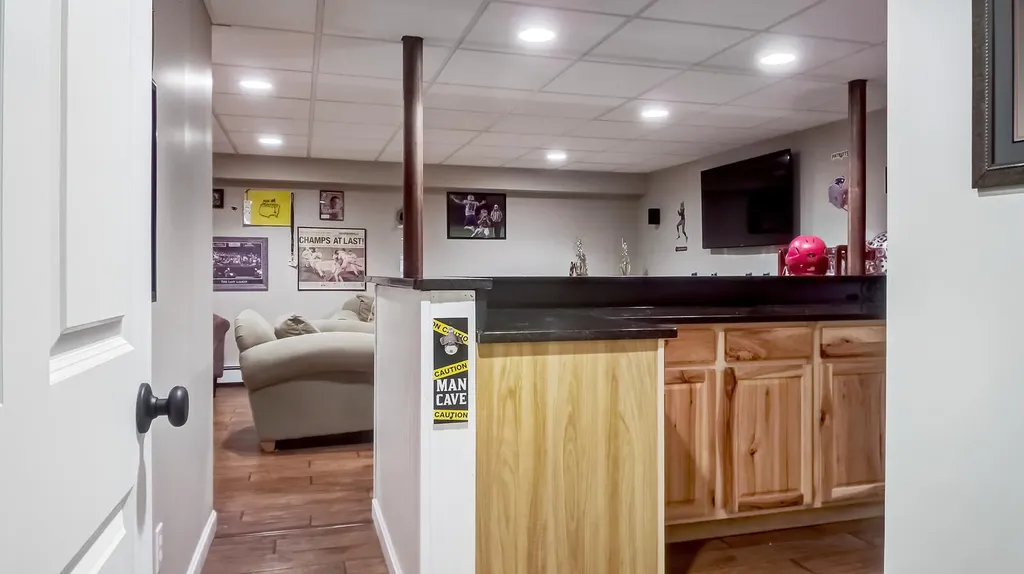 32 Harley Lane Bowdoin ME 04287