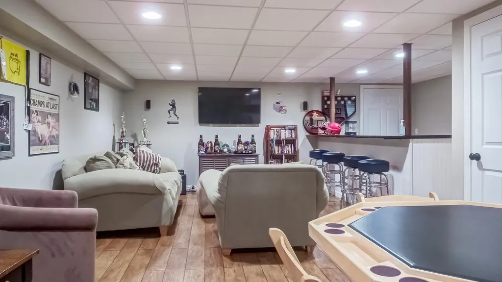 32 Harley Lane Bowdoin ME 04287