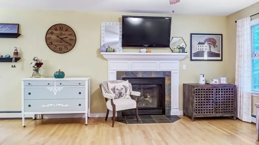 32 Harley Lane Bowdoin ME 04287