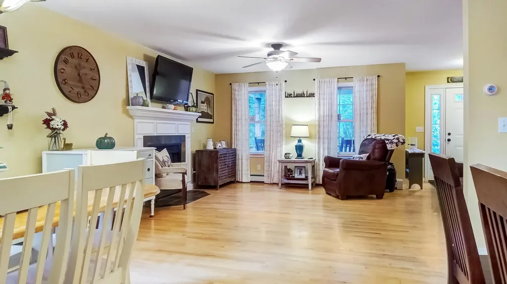 32 Harley Lane Bowdoin ME 04287