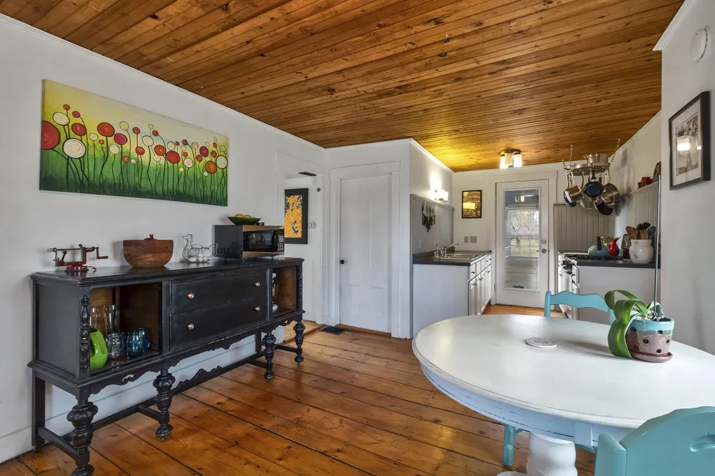 42 Erin Street Thomaston ME 04861