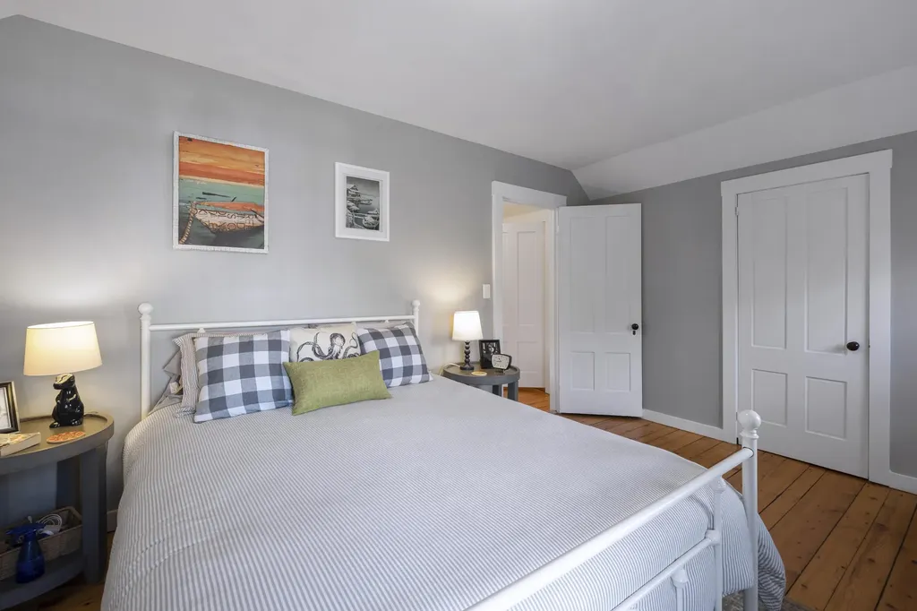 42 Erin Street Thomaston ME 04861