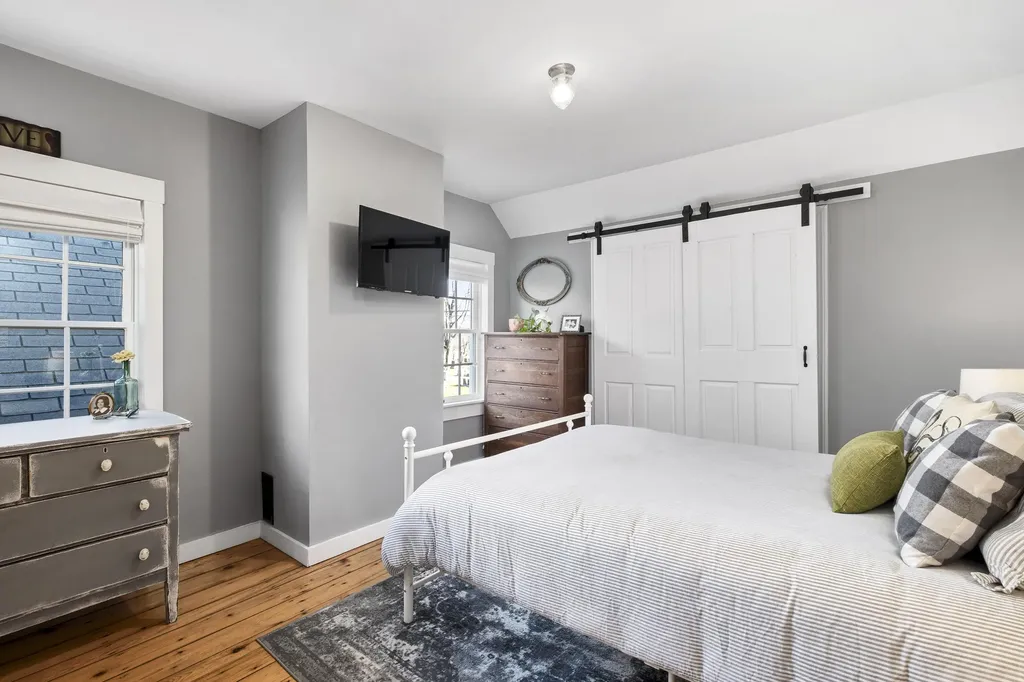 42 Erin Street Thomaston ME 04861
