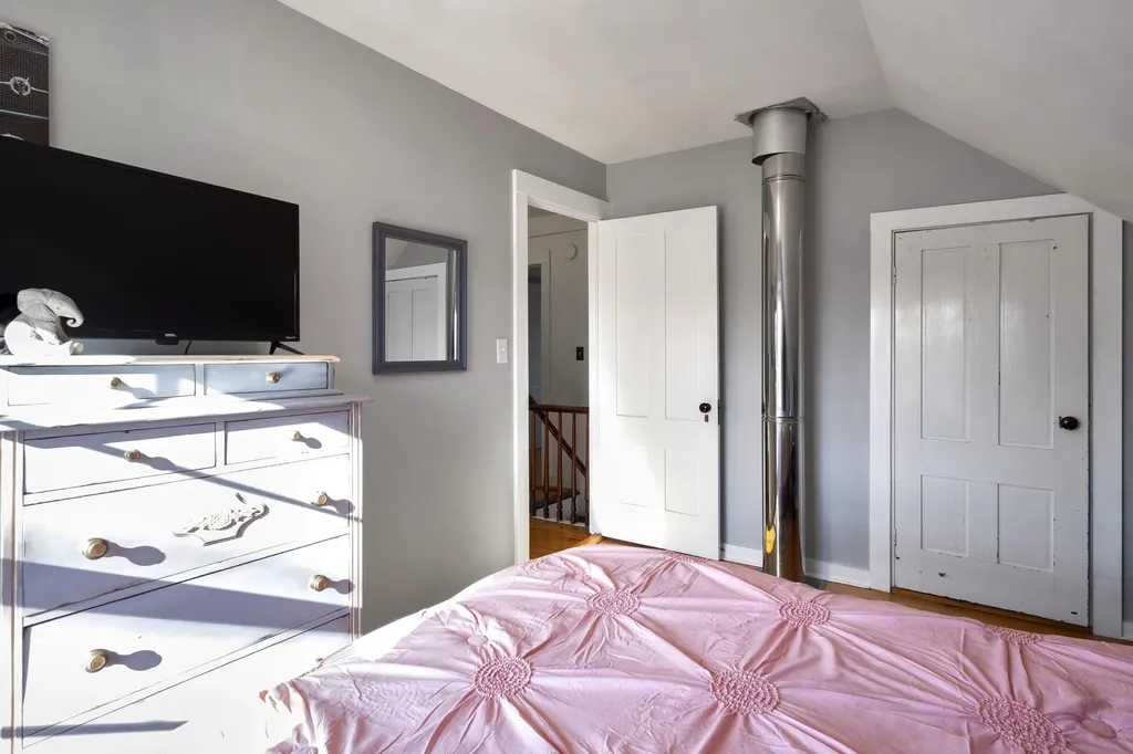 42 Erin Street Thomaston ME 04861