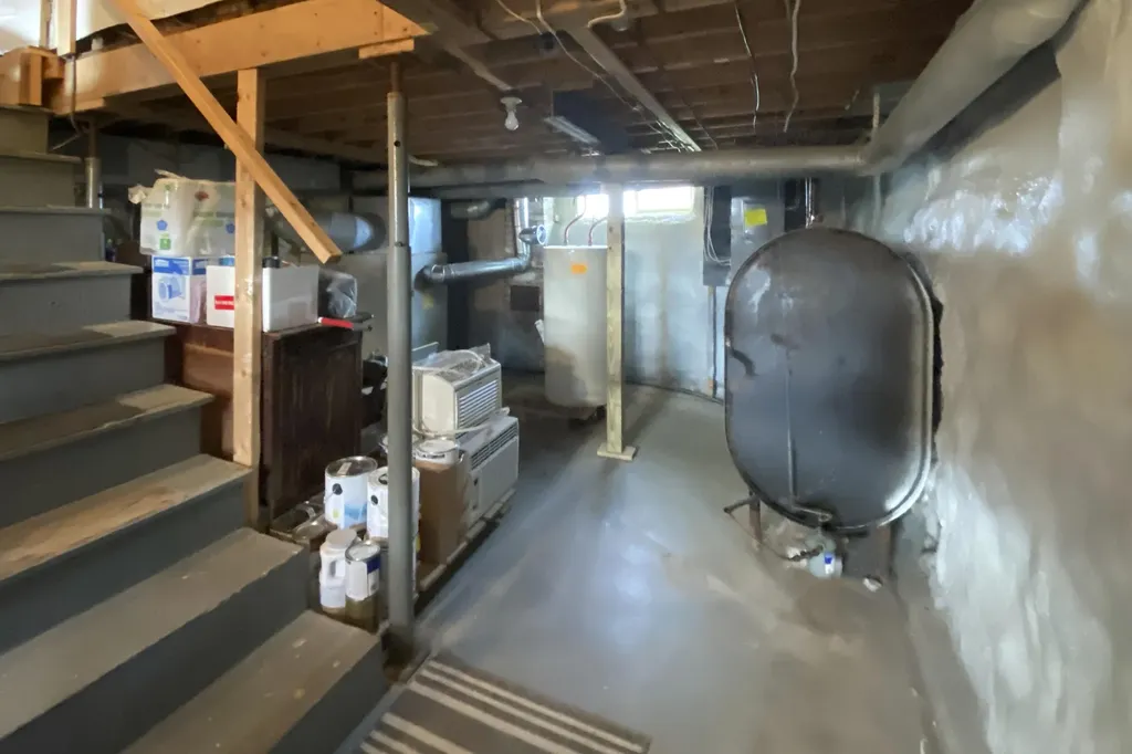 42 Erin Street Thomaston ME 04861