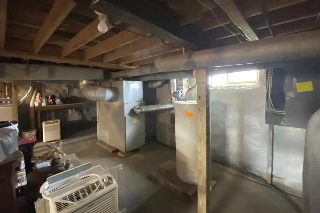 42 Erin Street Thomaston ME 04861
