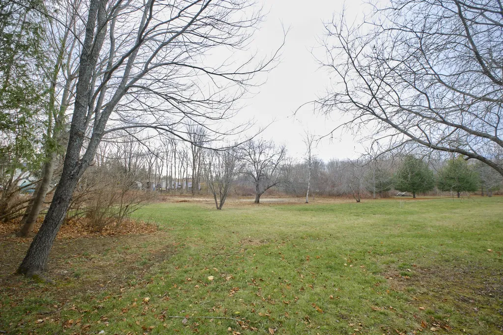 42 Erin Street Thomaston ME 04861