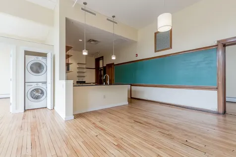172 Falmouth Street Portland ME 04102