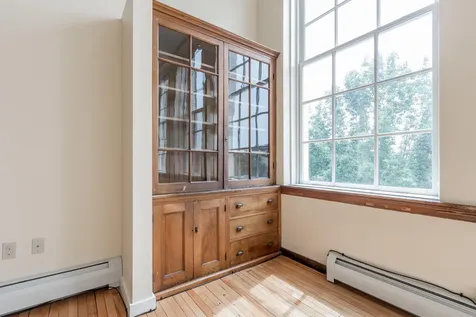 172 Falmouth Street Portland ME 04102