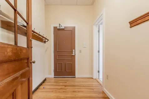 172 Falmouth Street Portland ME 04102