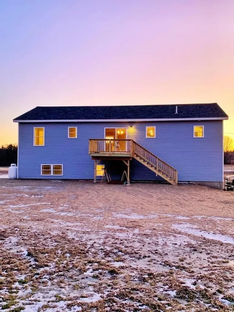 24 Cloughsdale Lane West Gardiner ME 04345