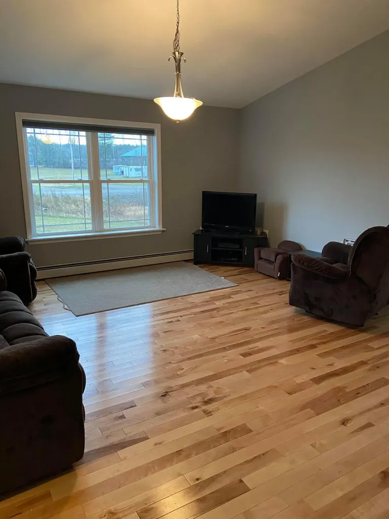 24 Cloughsdale Lane West Gardiner ME 04345