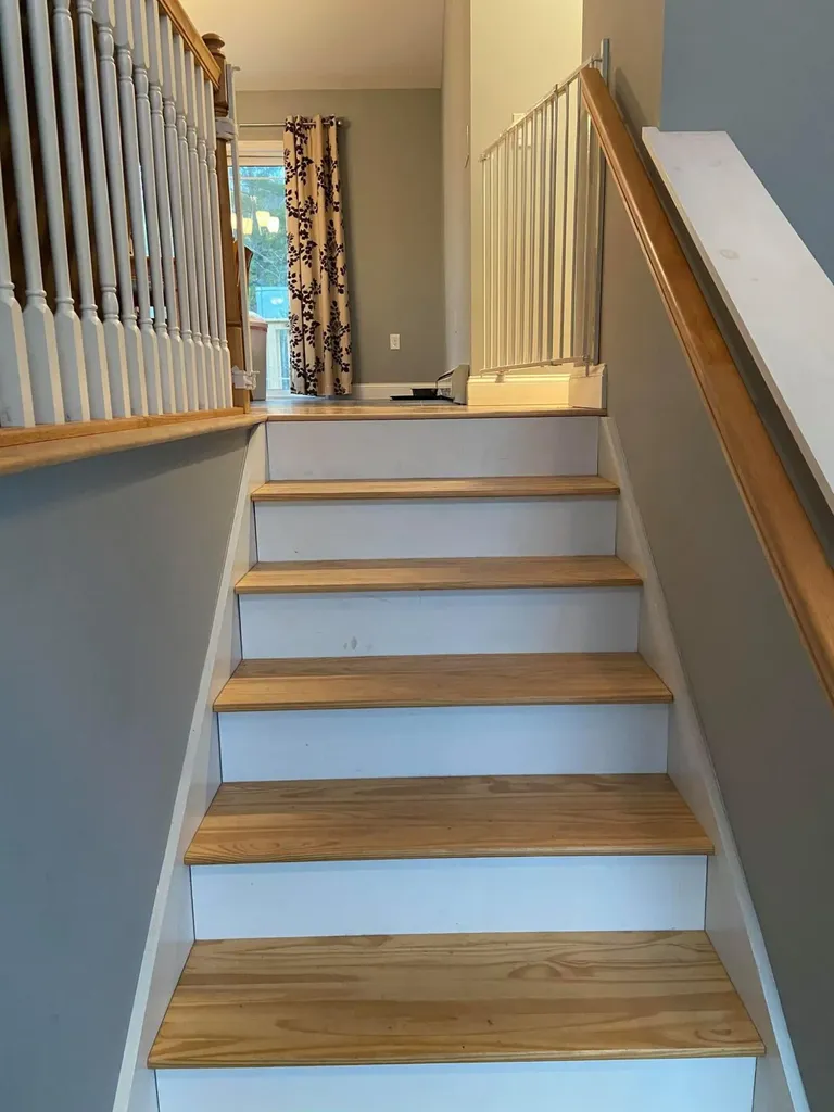 24 Cloughsdale Lane West Gardiner ME 04345