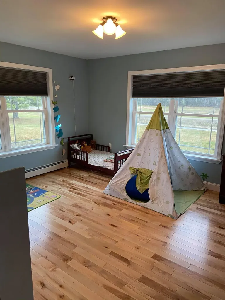 24 Cloughsdale Lane West Gardiner ME 04345