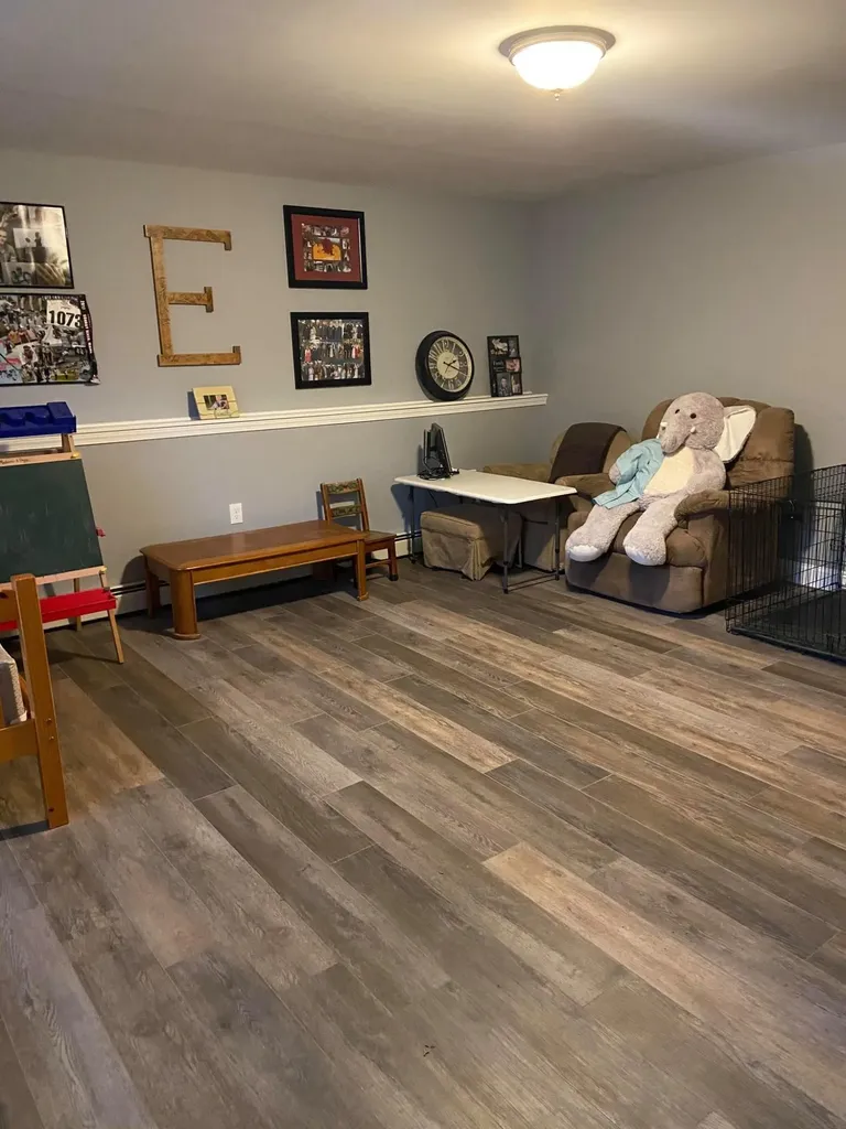24 Cloughsdale Lane West Gardiner ME 04345