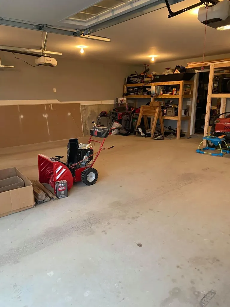 24 Cloughsdale Lane West Gardiner ME 04345