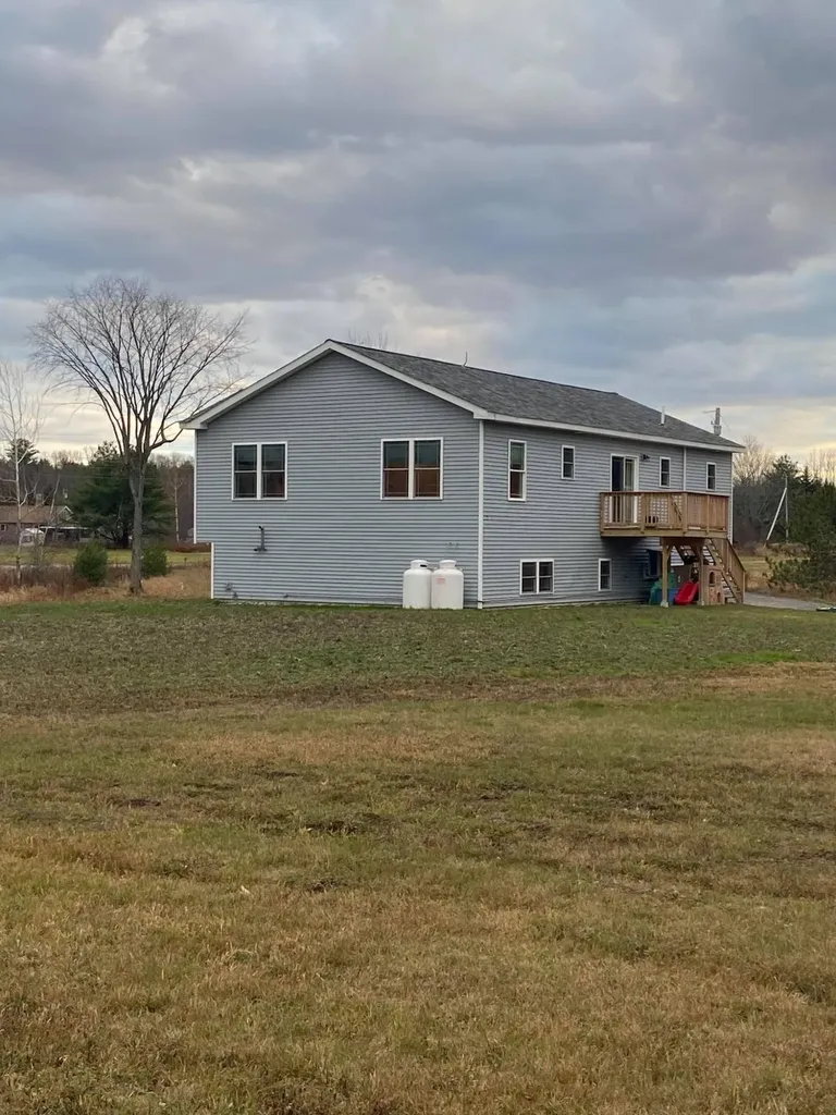 24 Cloughsdale Lane West Gardiner ME 04345
