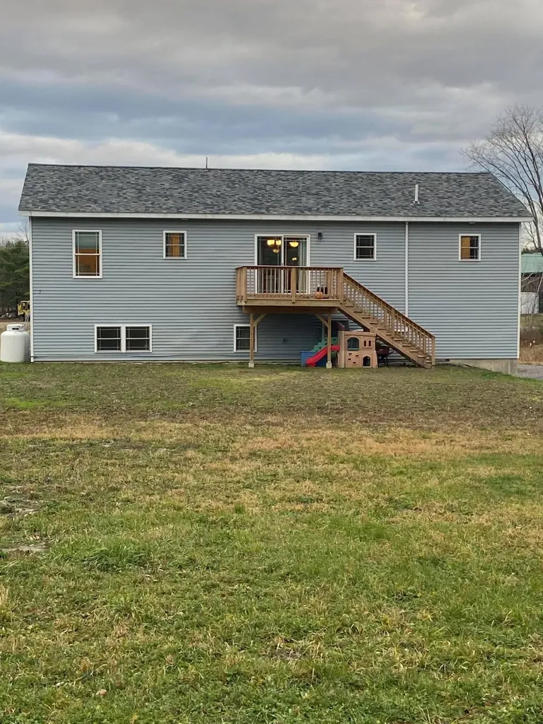 24 Cloughsdale Lane West Gardiner ME 04345