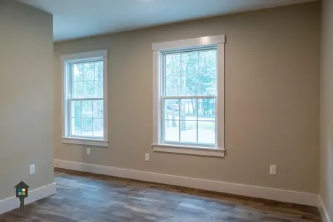 68 Somerset Place Topsham ME 04086