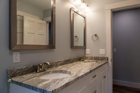68 Somerset Place Topsham ME 04086