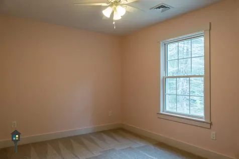 68 Somerset Place Topsham ME 04086