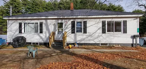 27 N School Street Skowhegan ME 04976