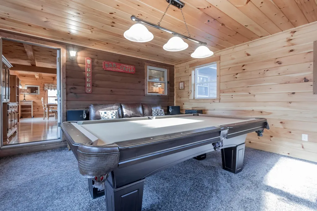 15 Daniel Drive Gardiner ME 04345
