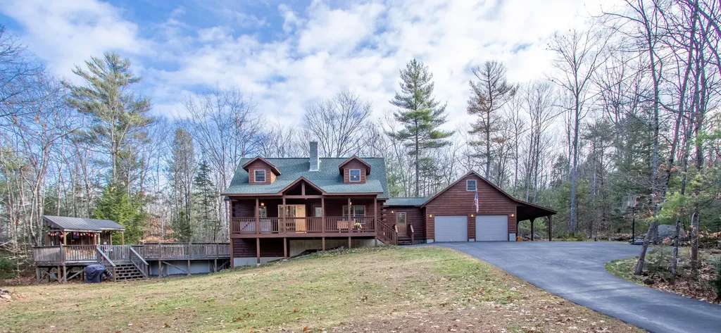 15 Daniel Drive Gardiner ME 04345