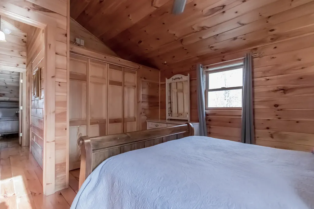 15 Daniel Drive Gardiner ME 04345