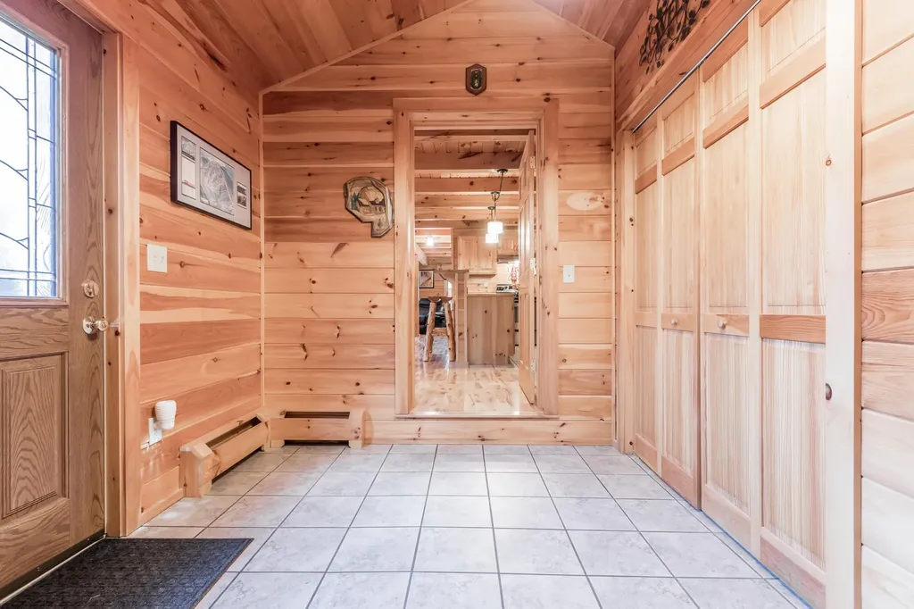 15 Daniel Drive Gardiner ME 04345