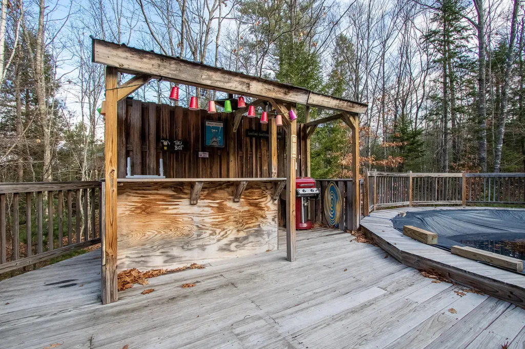 15 Daniel Drive Gardiner ME 04345
