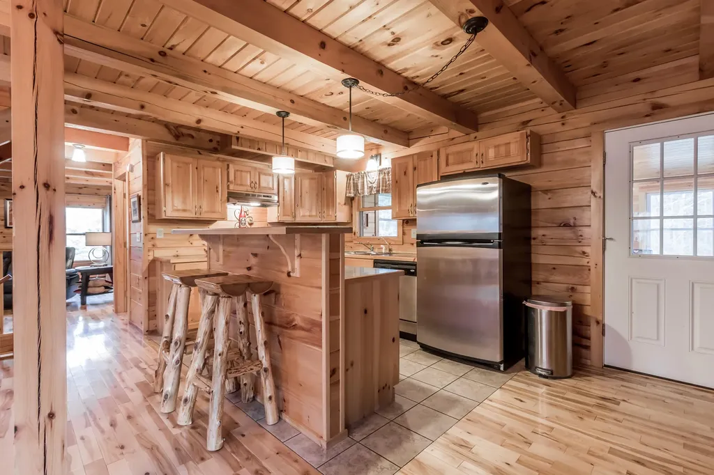 15 Daniel Drive Gardiner ME 04345