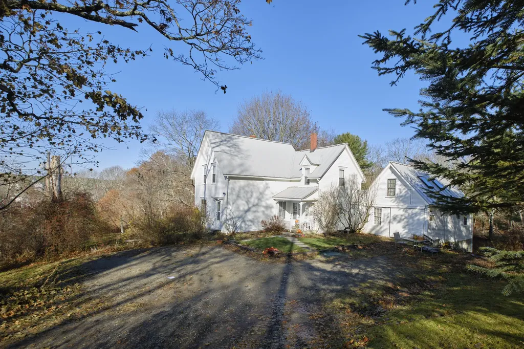 167 High Street Warren ME 04864