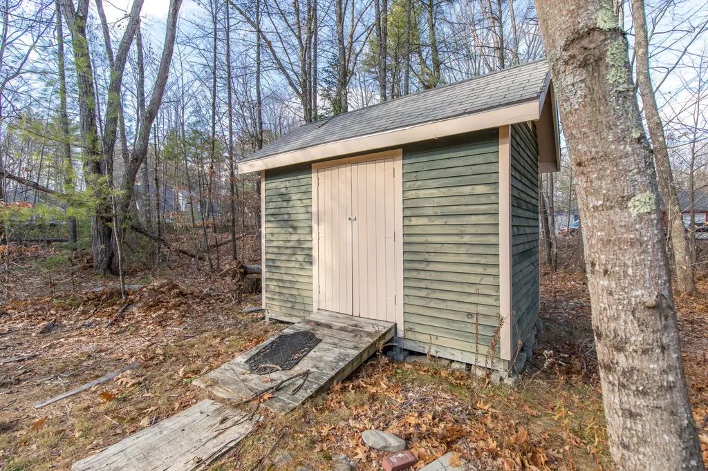 50 Pine Country Drive Buxton ME 04093