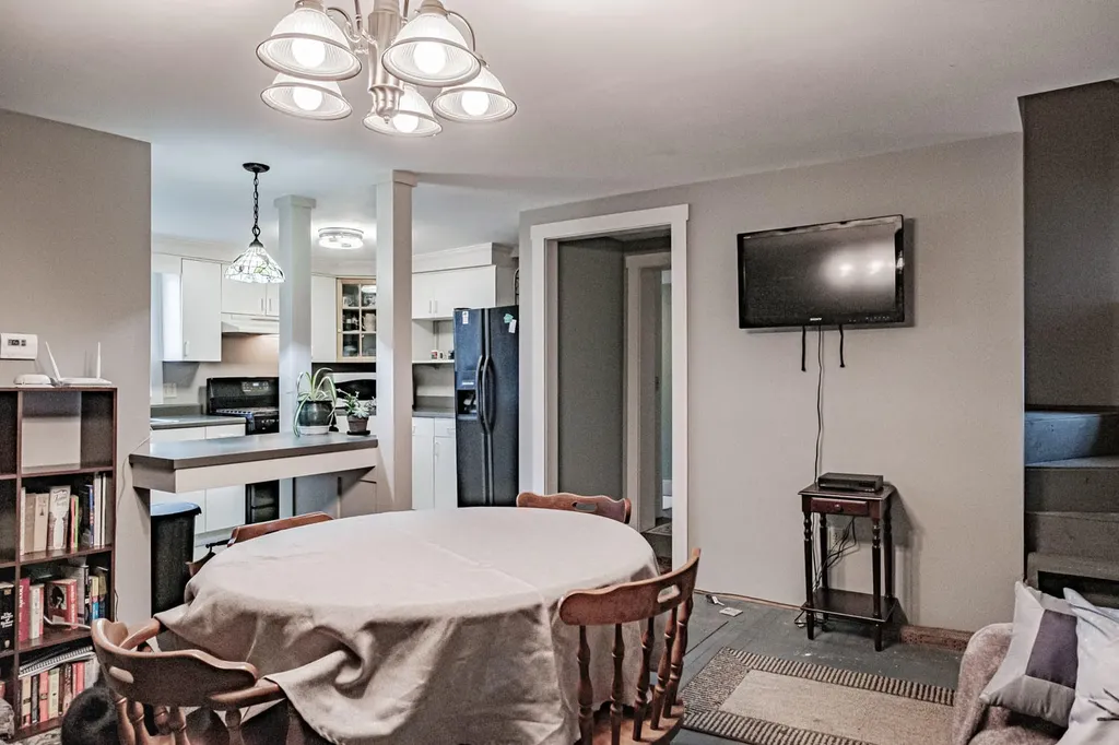 7 Old Union Road Washington ME 04574