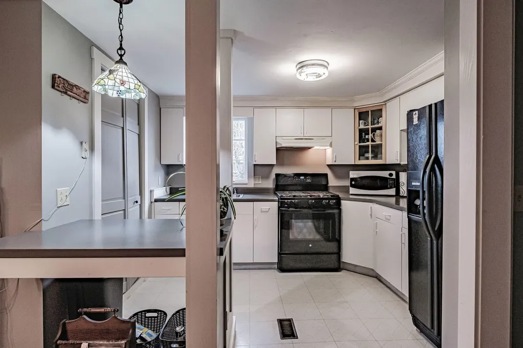 7 Old Union Road Washington ME 04574