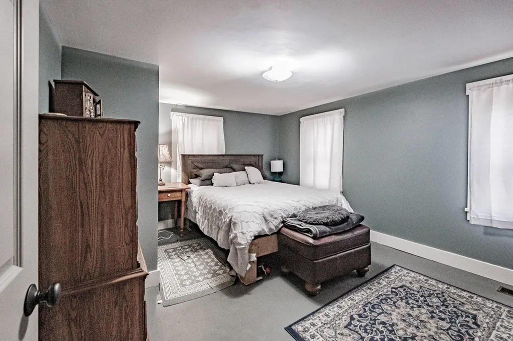 7 Old Union Road Washington ME 04574